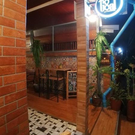 Gogoal Latkrabang Apartment Bangkok Exterior photo