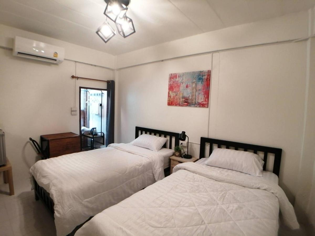 Gogoal Latkrabang Apartment Bangkok Exterior photo